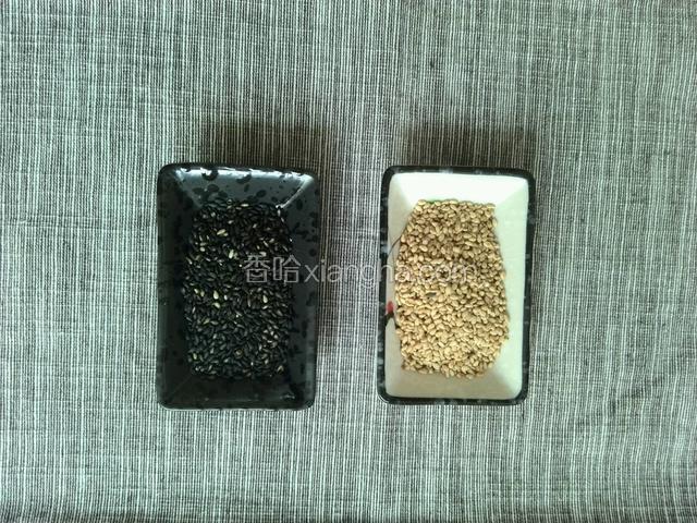 准备出黑，白芝麻。