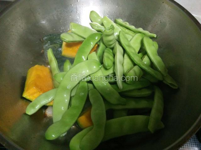 下豆角和窝瓜
