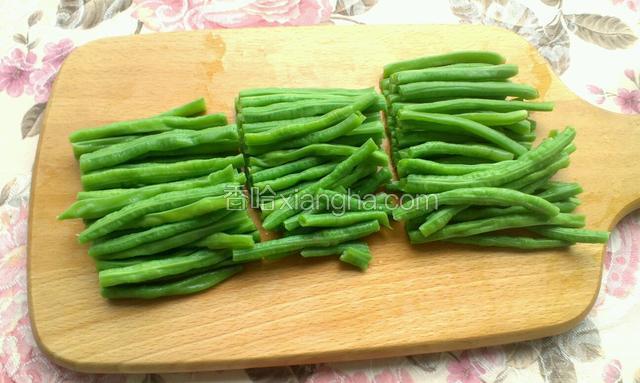 再捞出控水，再切成段