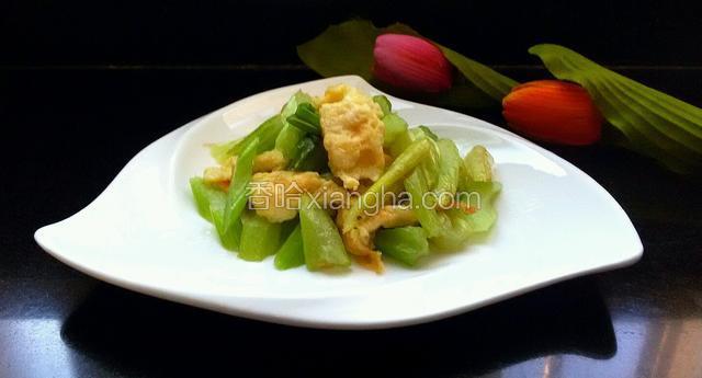 芹菜炒鸡蛋