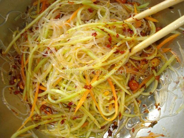 
生抽，醋，香油