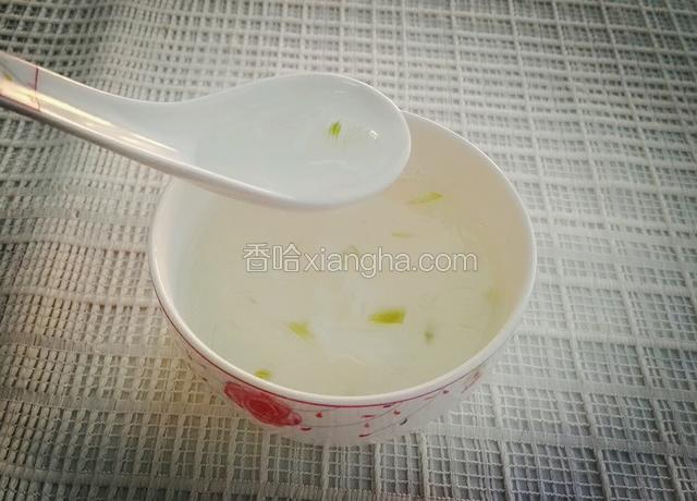 煮好的冰糖芦荟是粘稠的哦