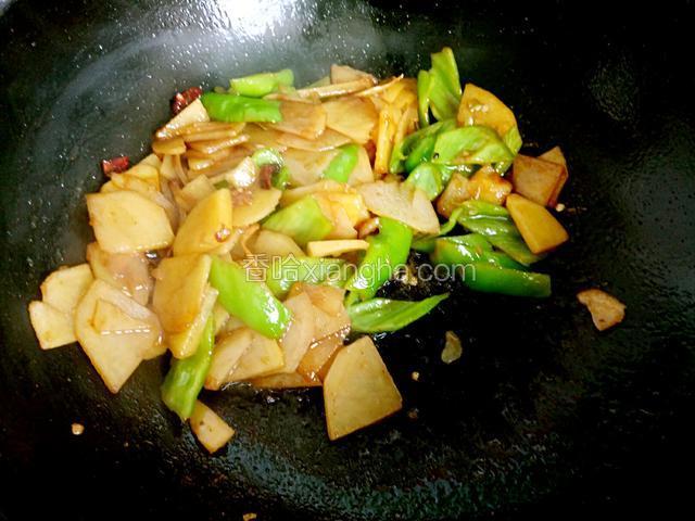 加鸡粉翻炒均匀即可