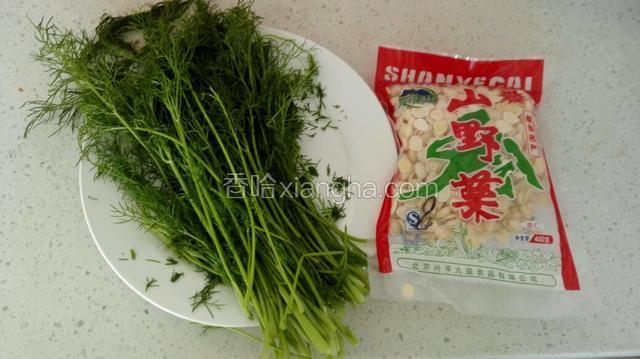 准备好所需的食材。