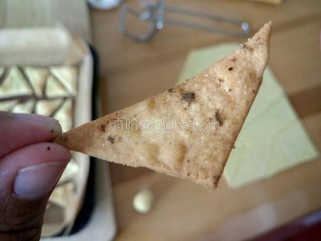 很薄，很酥脆