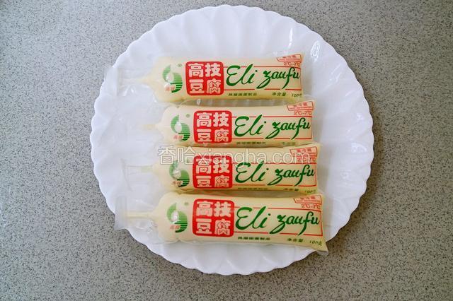 准备日本豆腐四条。