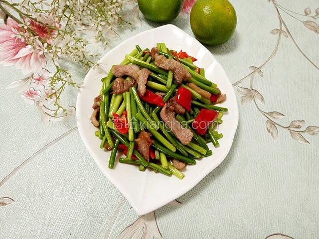 捞出摆盘