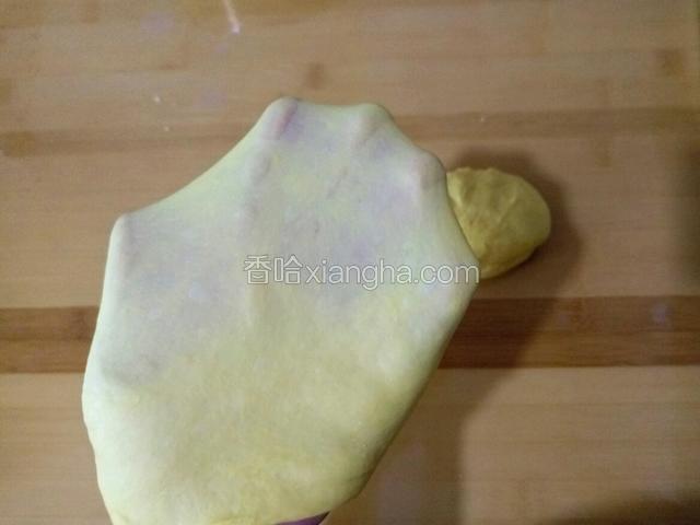 一直揉到扩展阶段 放入面包机发酵