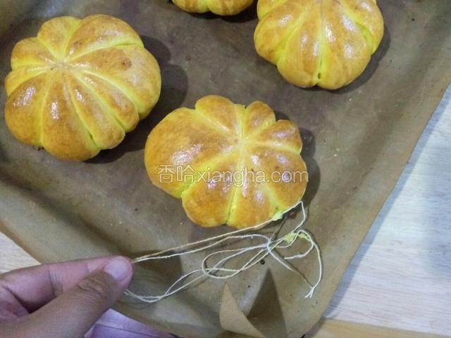 把棉线取下来