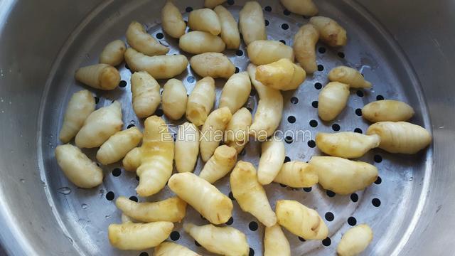 鲜姜洗干净控水