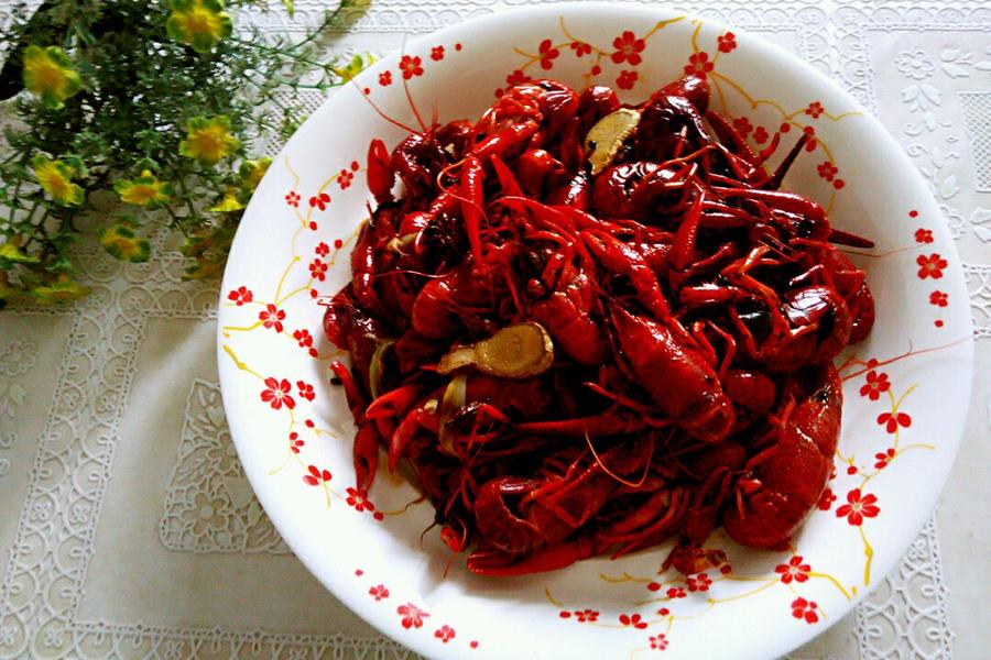 焖小龙虾