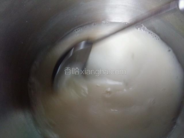 温度稍热，就需要不断搅拌。