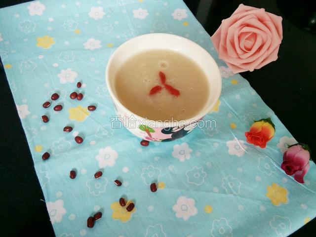 给闺女来个小份的，精致小巧一点，符合女孩气质。