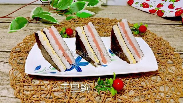 完成后装盘享用