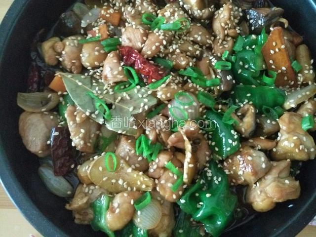 装盘 撒芝麻 米饭准备好！酱汁拌饭 绝了！