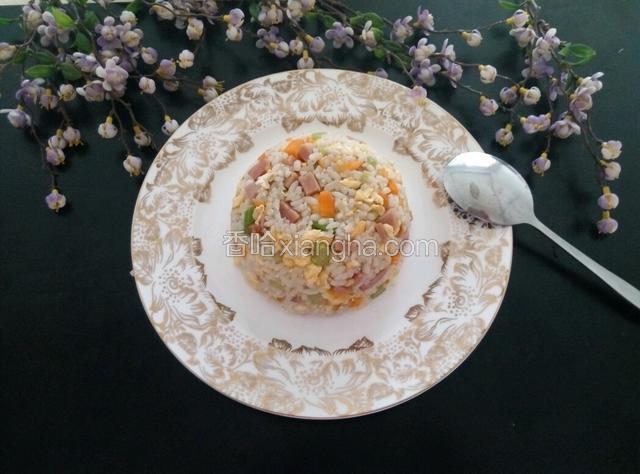 鸡蛋火腿炒饭