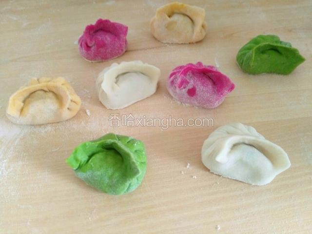 包好的饺子。