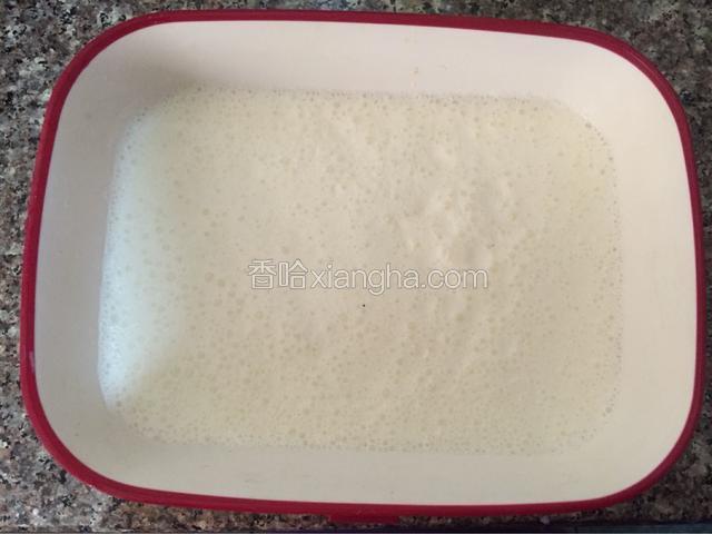 用打蛋器搅打均匀
