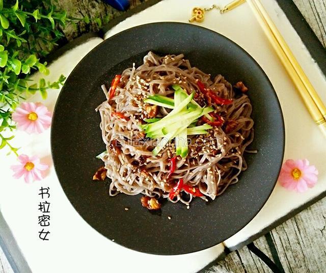 凉拌荞面