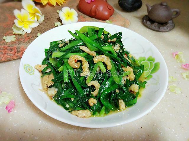 韭菜炒小河虾