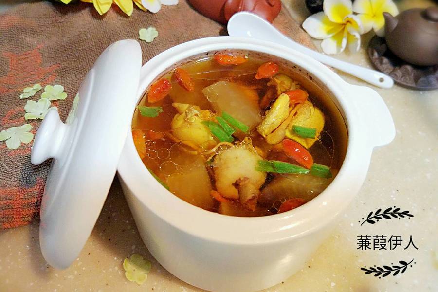 萝卜鸡汤