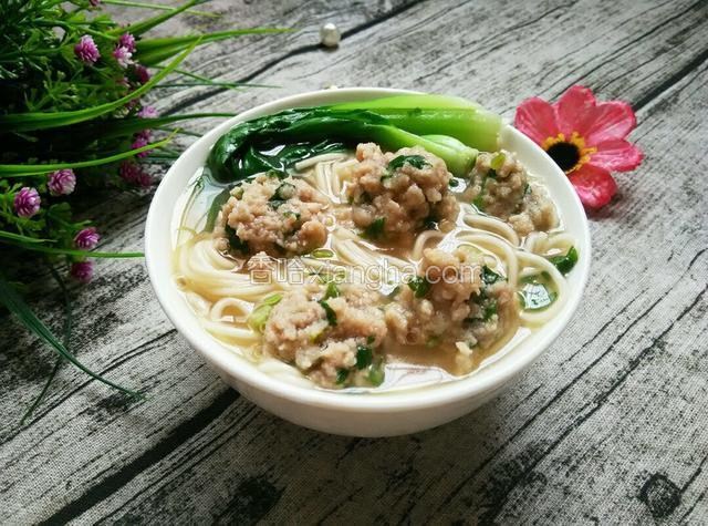 肉丸子面条