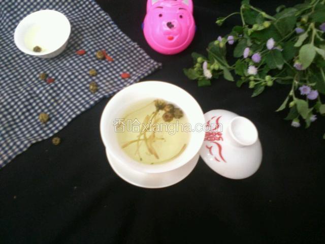 菊花金银花茶