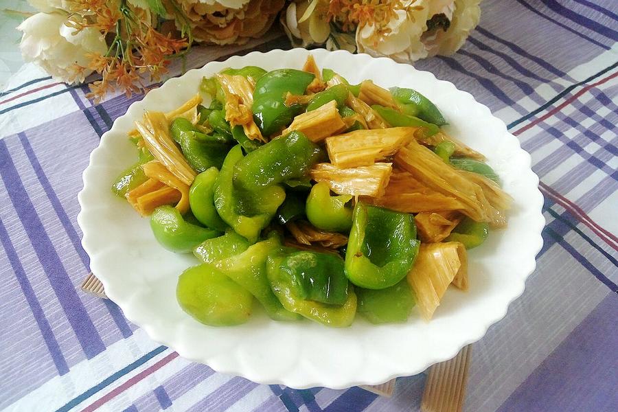 青椒炒腐竹