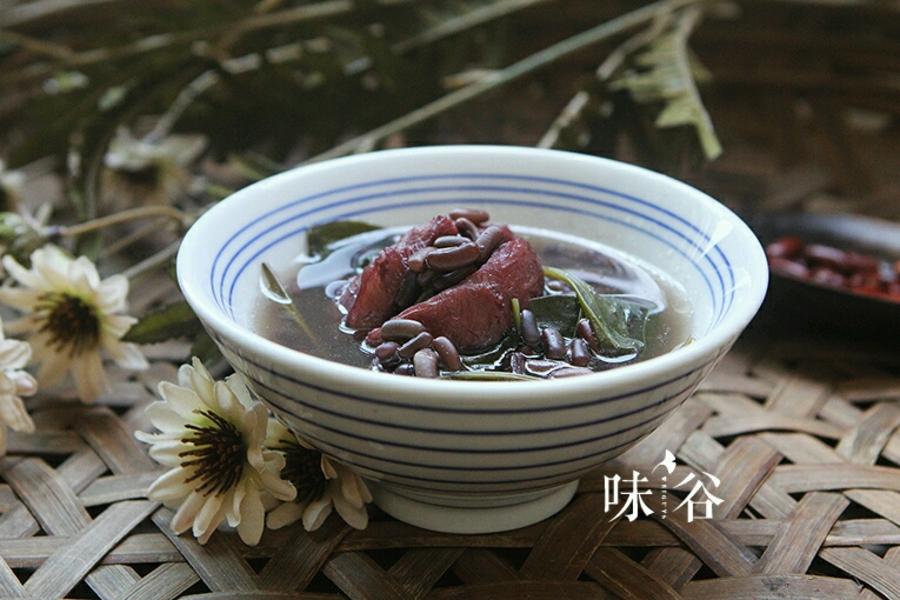 车前草煲猪小肚