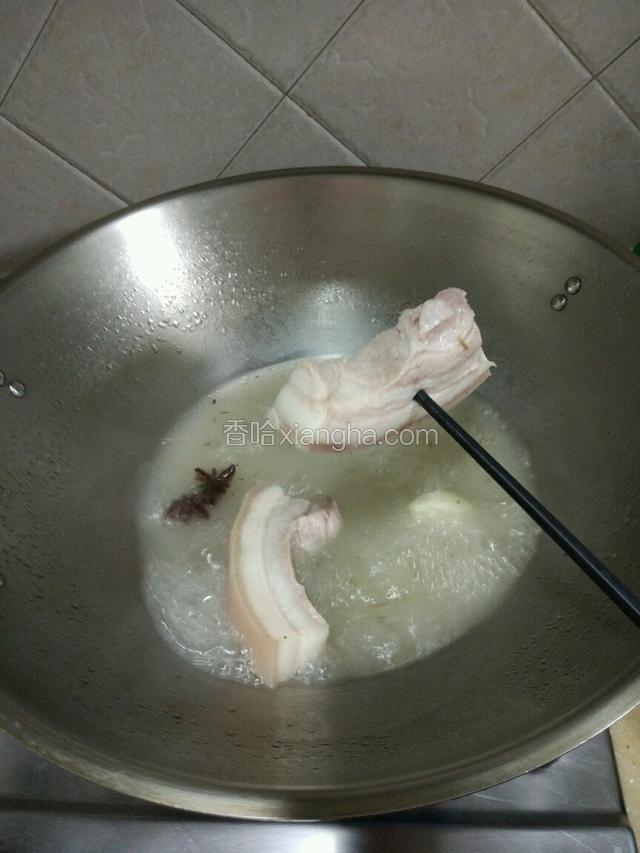 煮到能插进筷子！大约三十分钟！

