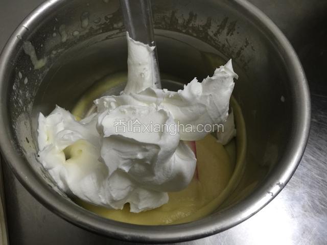 分次加入酱料搅拌均匀即可.冷藏口感更佳