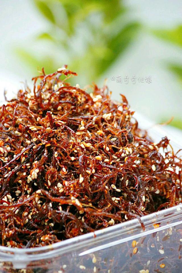 成品图。所以前面让大家撕成细丝，更香，根根分明！