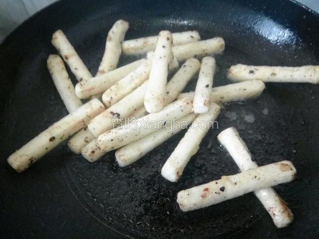 油锅余油煎年糕