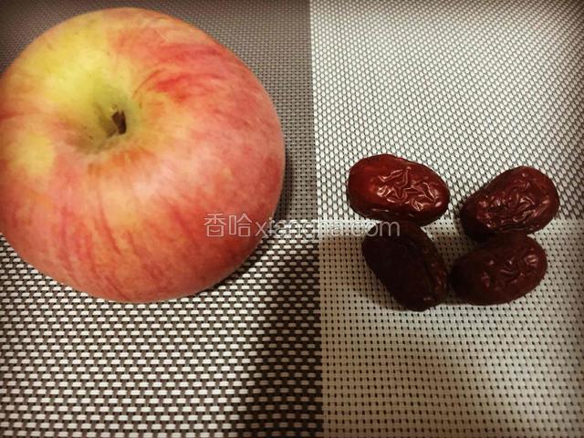 准备苹果、红枣