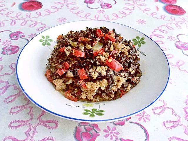 蕨菜干炒肉