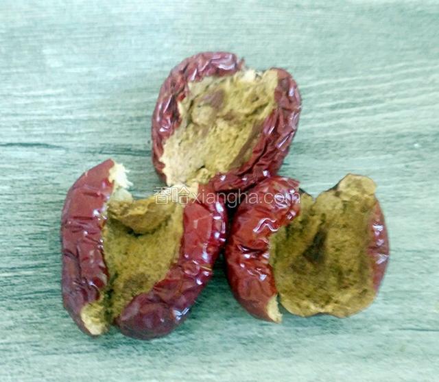 把红枣去核