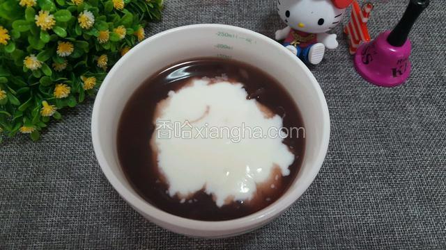 再来一张酸奶紫米露！好看(｡･ω･｡)ﾉ♡好喝！酸酸的甜甜的！
