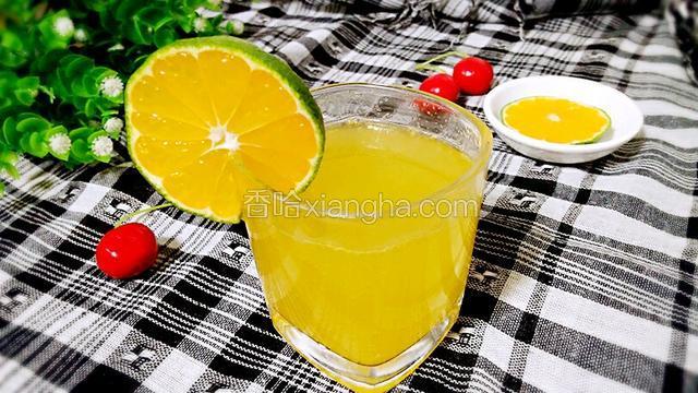 青橘蜜气泡水