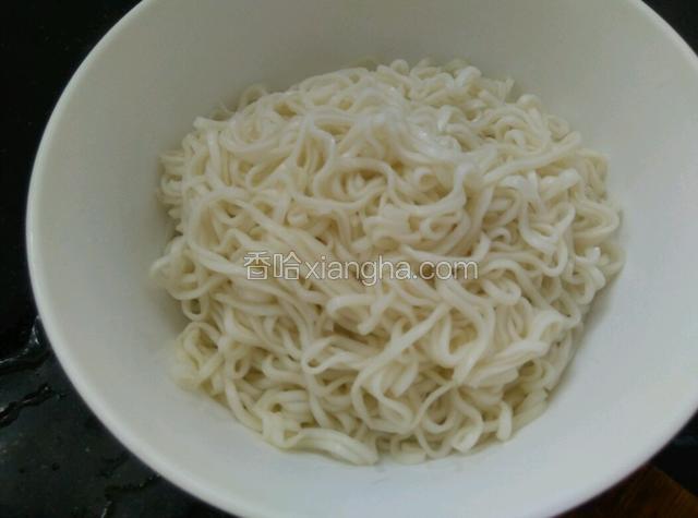 盛出备用。