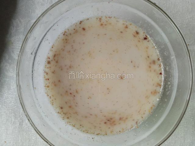 藕粉用冷水花开。