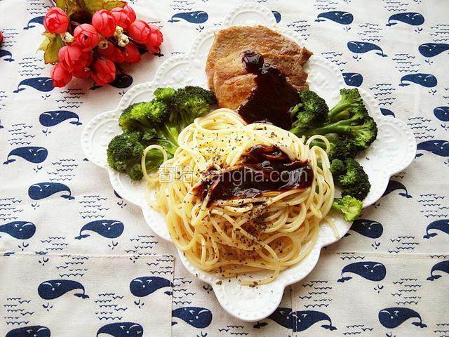 黑椒牛排意面