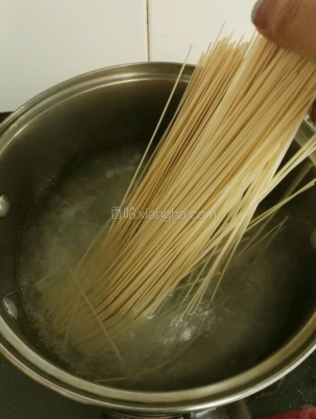 先煮挂面