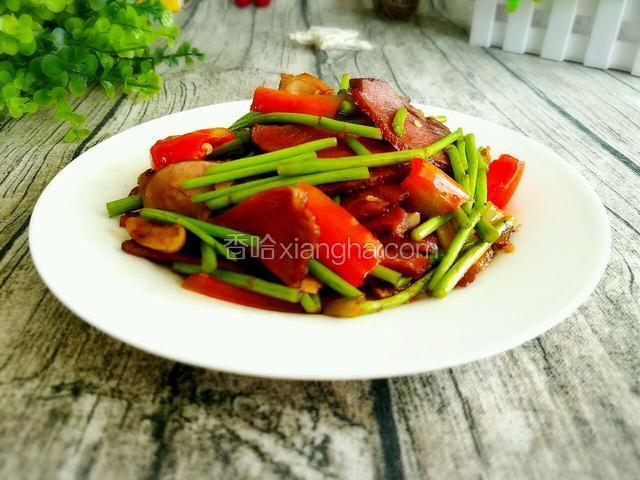 藜蒿炒腊肉
