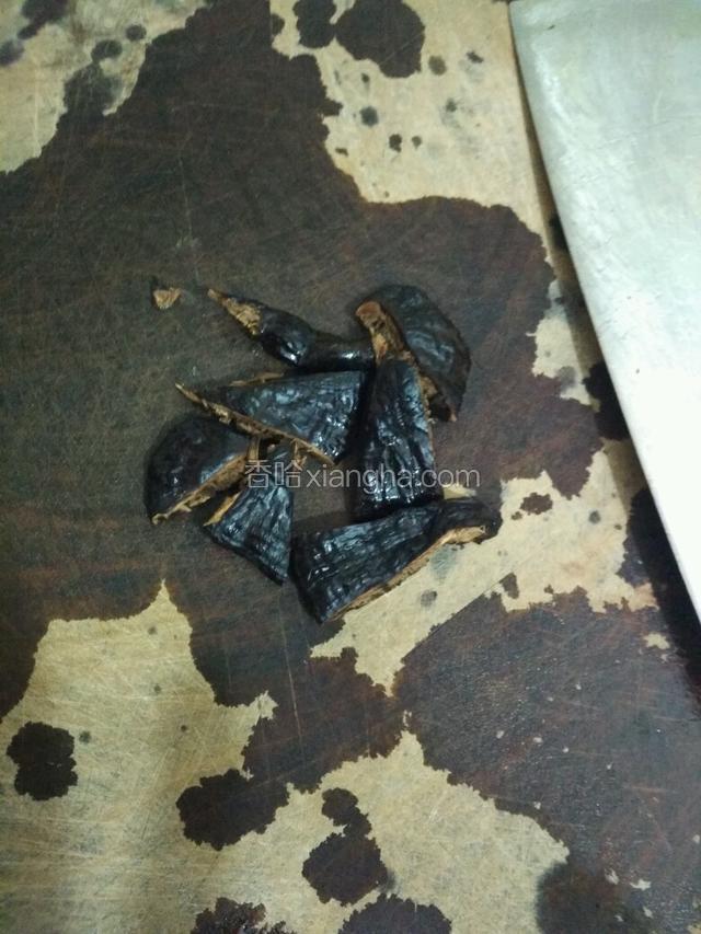 灵芝洗净切小块