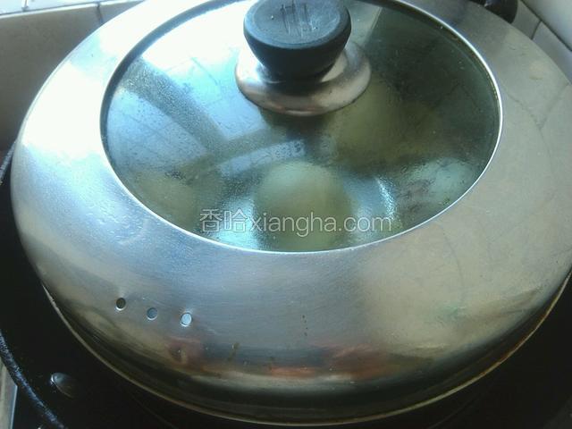 水开后蒸12分钟，焖2分钟。