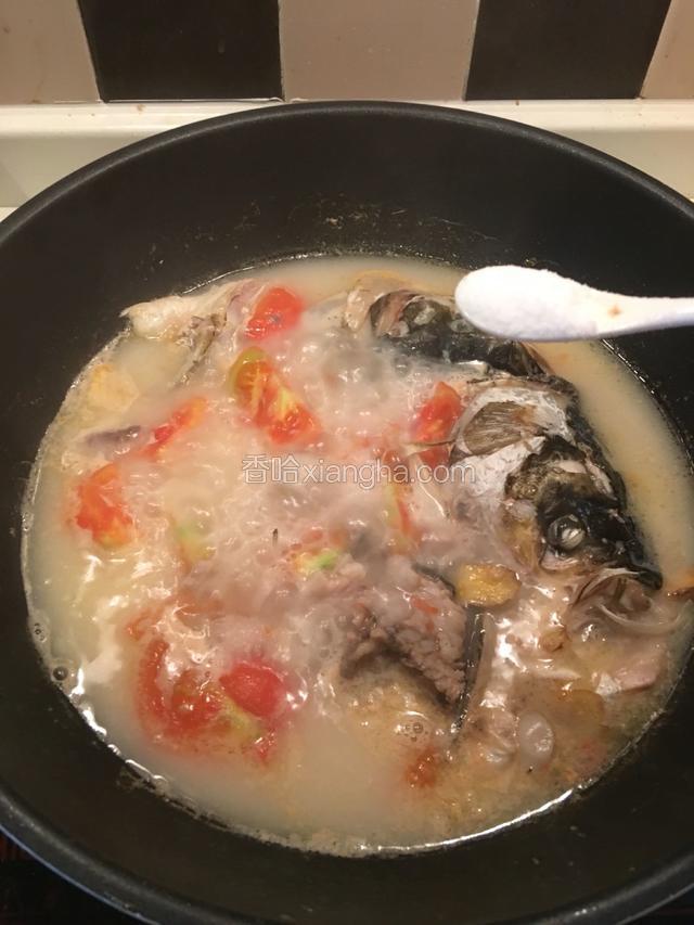 最后加盐，调味。