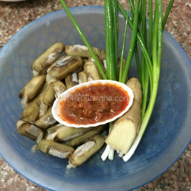 准备好食材。