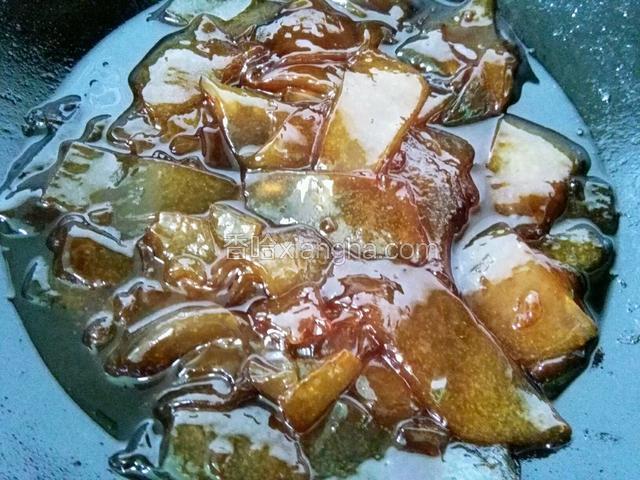 炒匀入味即可关火