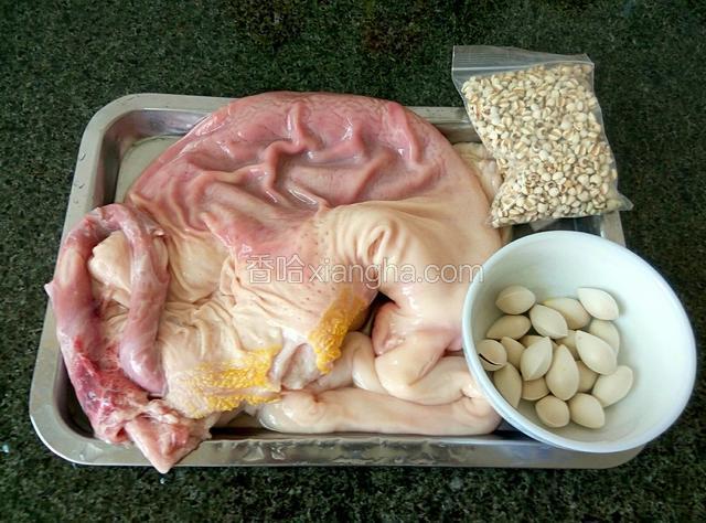 准备食材。