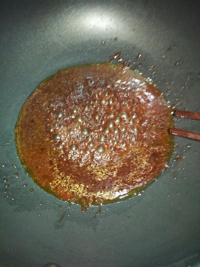 煮成稠浓的红酒汁